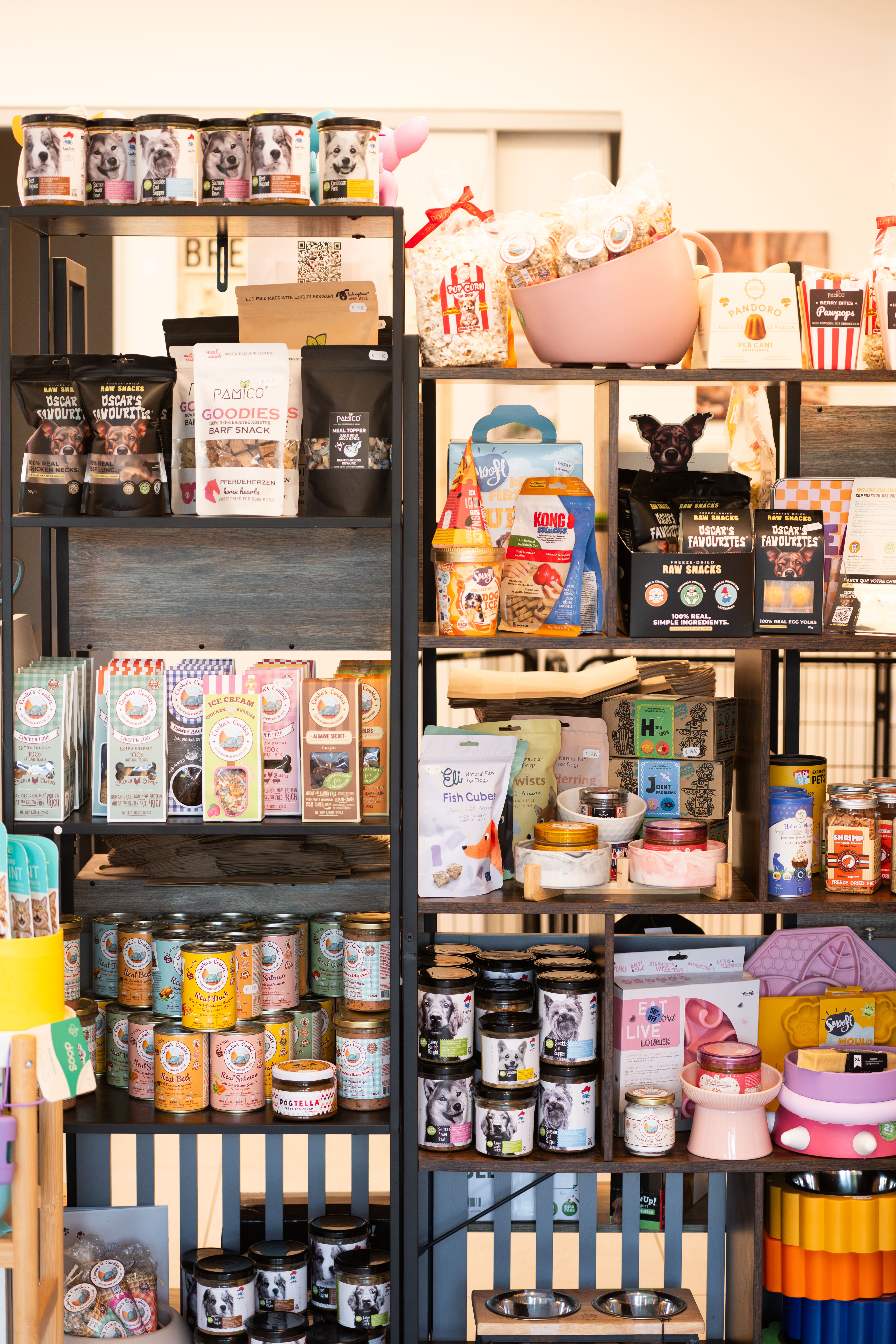 Physical store image
