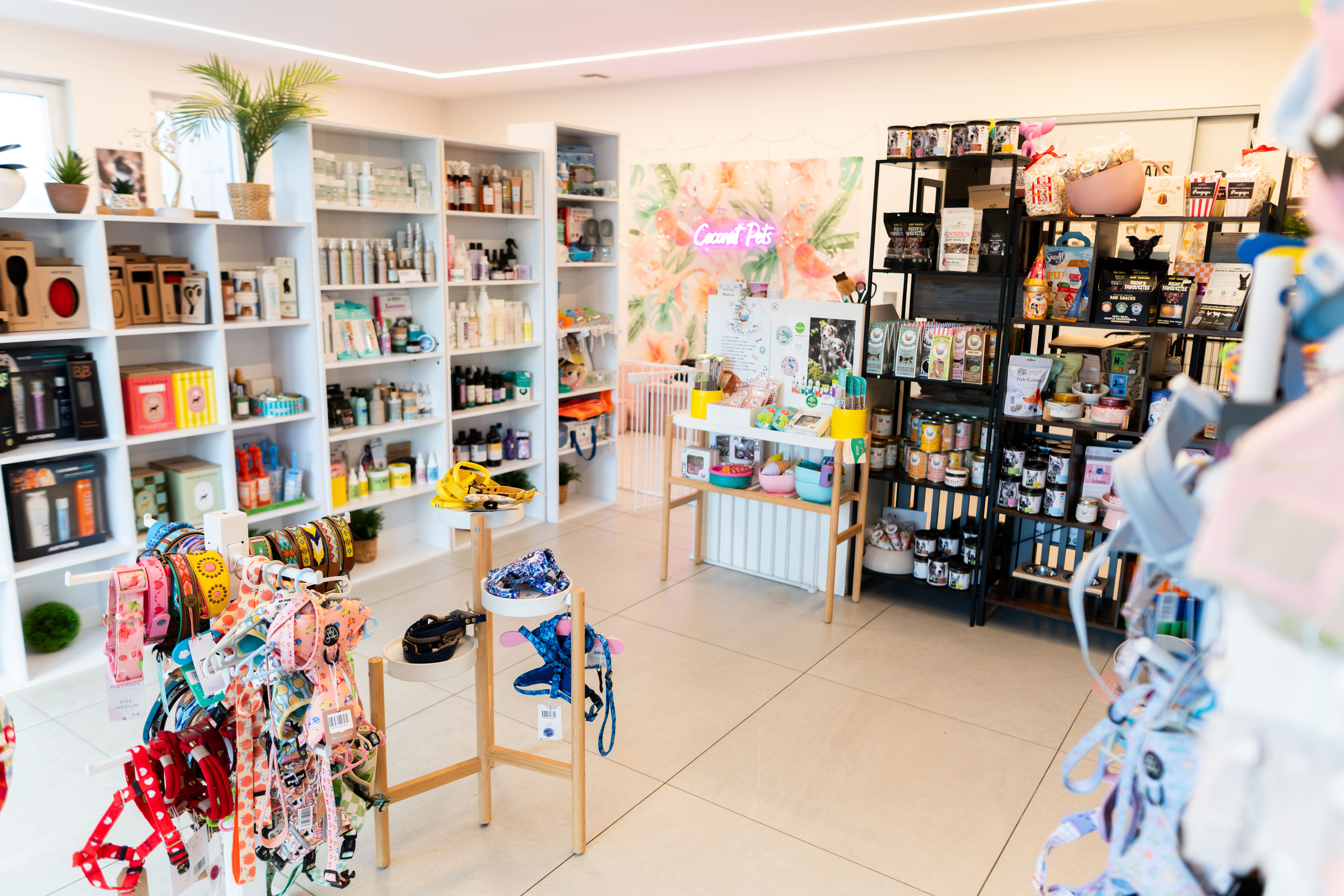 Physical store image